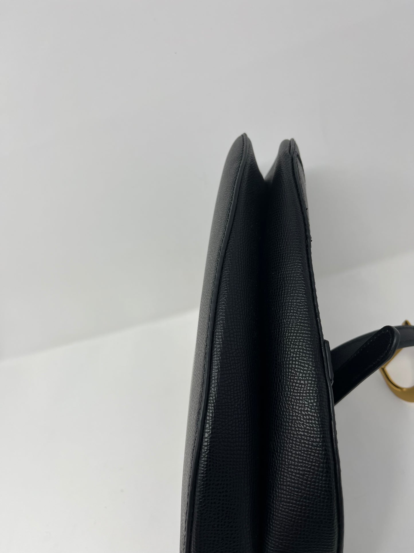 D saddle bag